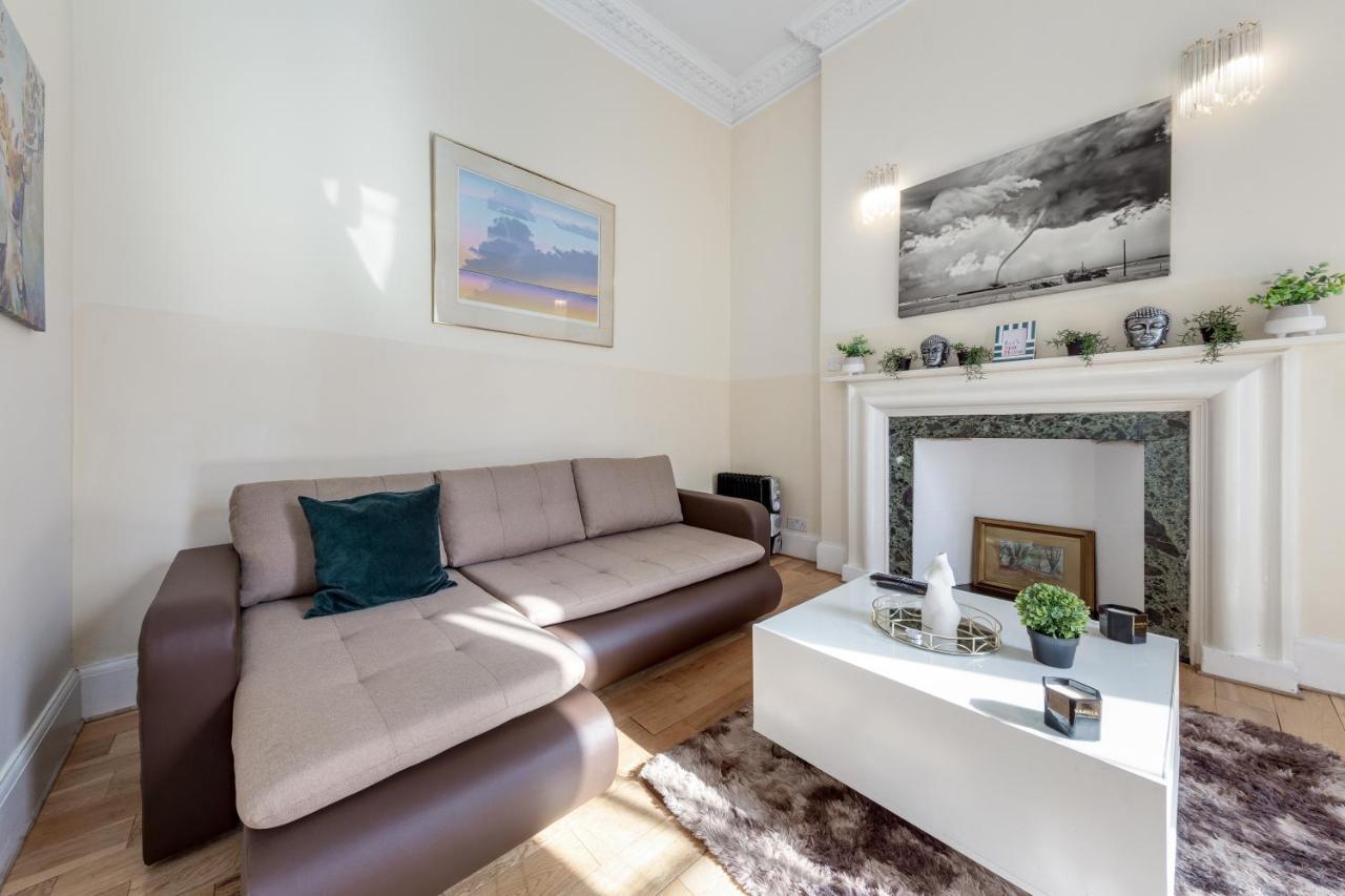 דירות לונדון Flat In Baker Street מראה חיצוני תמונה