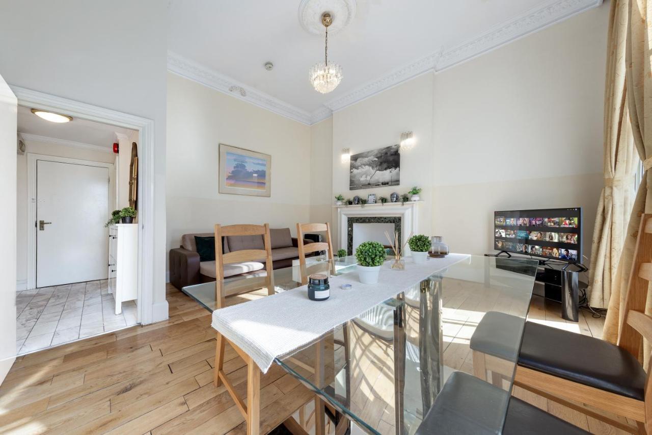 דירות לונדון Flat In Baker Street מראה חיצוני תמונה