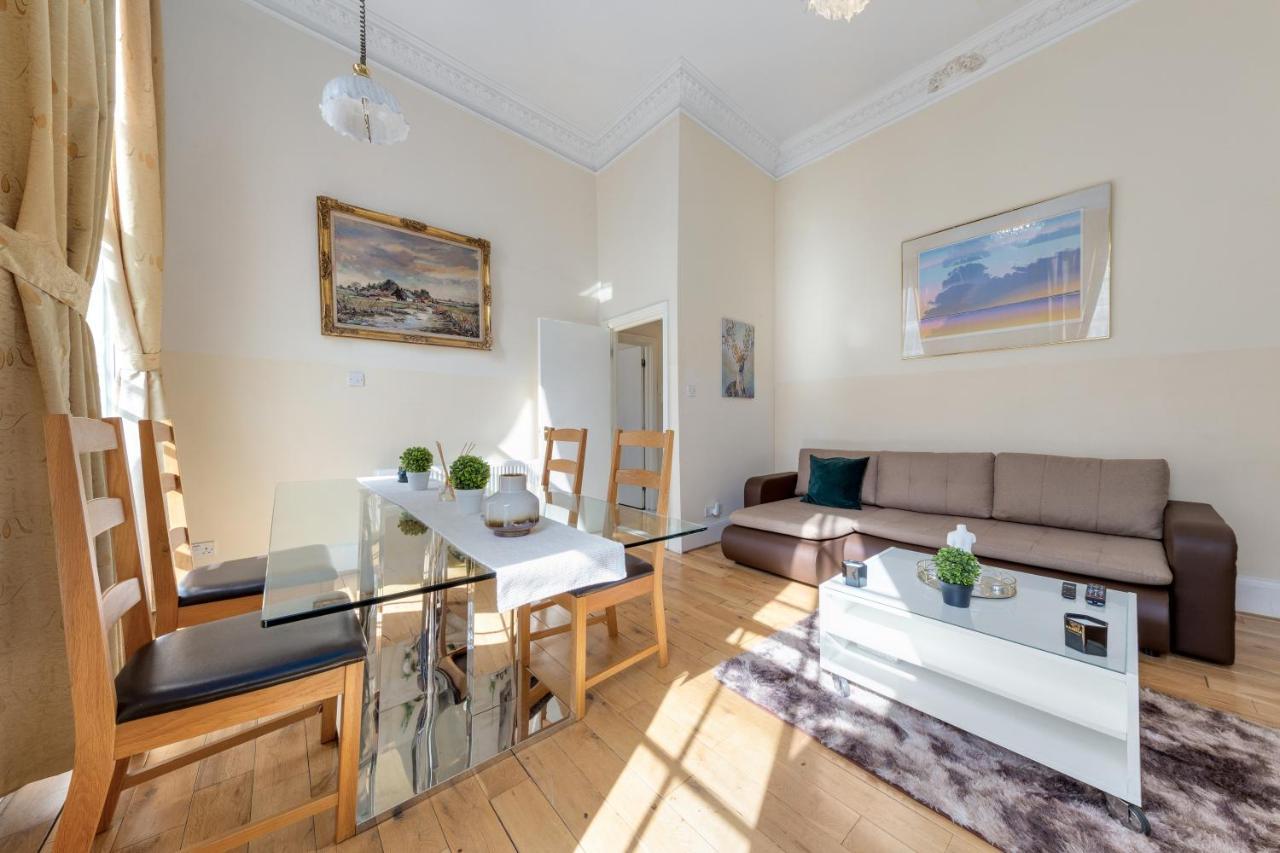 דירות לונדון Flat In Baker Street מראה חיצוני תמונה