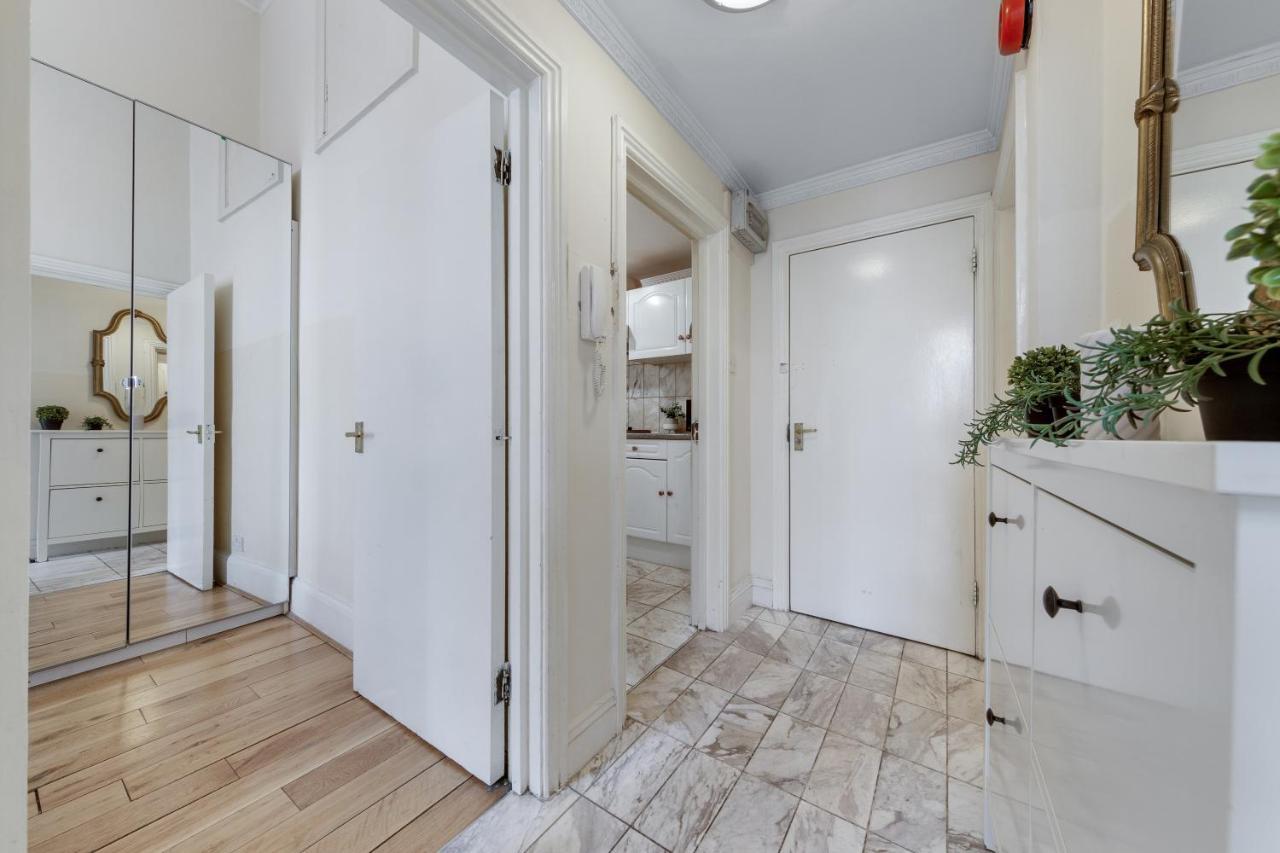 דירות לונדון Flat In Baker Street מראה חיצוני תמונה
