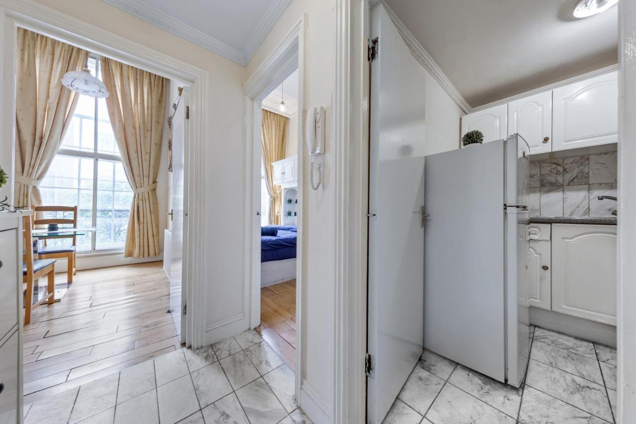 דירות לונדון Flat In Baker Street מראה חיצוני תמונה