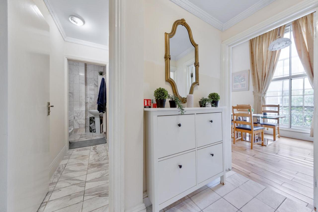 דירות לונדון Flat In Baker Street מראה חיצוני תמונה