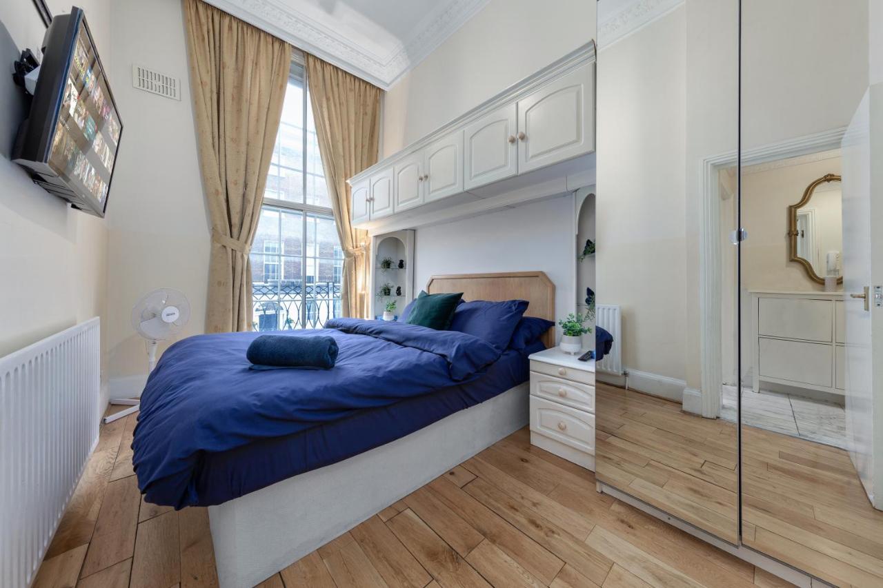 דירות לונדון Flat In Baker Street מראה חיצוני תמונה
