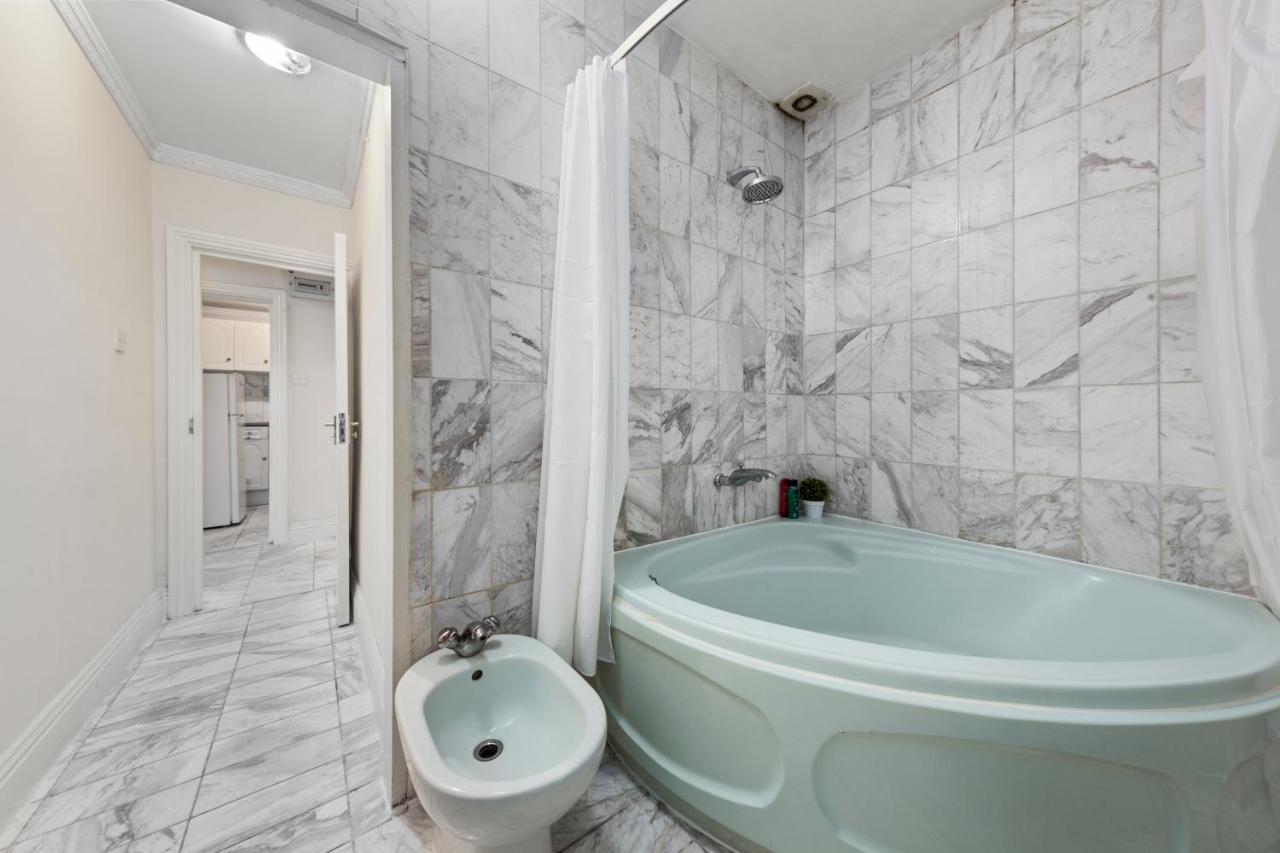 דירות לונדון Flat In Baker Street מראה חיצוני תמונה